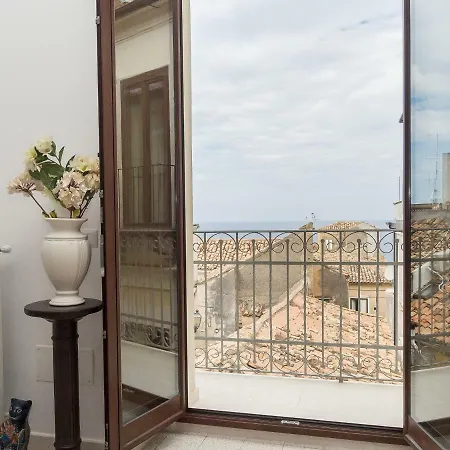 Montalto Vista Mare Luxurious 2 Floor In Pizzo Piazza Della Repubblica, Sea Views * Pizzo (Calabria)