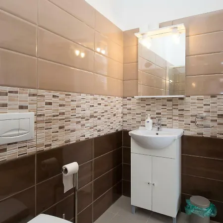 Montalto Vista Mare Luxurious 2 Floor In Pizzo Piazza Della Repubblica, Sea Views Apartment