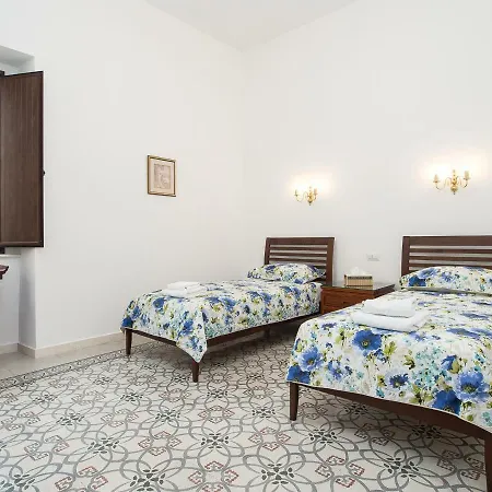 Montalto Vista Mare Luxurious 2 Floor In Pizzo Piazza Della Repubblica, Sea Views Apartment Pizzo (Calabria)